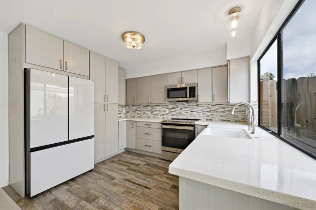 3107 Via Sombra, Carlsbad, CA 92010