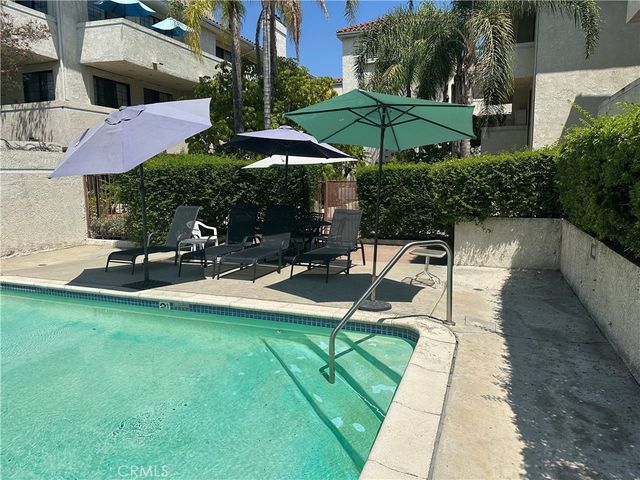 235 S Holliston 118, Pasadena, CA 91106