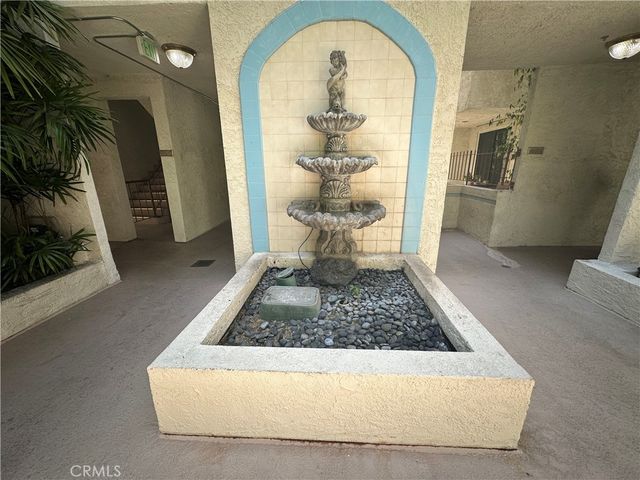235 S Holliston 118, Pasadena, CA 91106