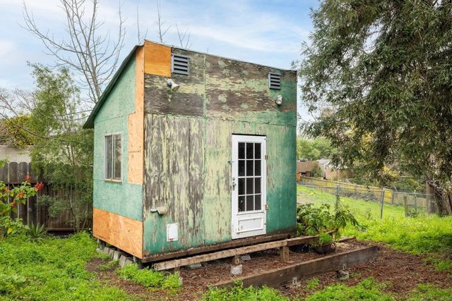 4800 4800 Hilltop Dr, El Sobrante, CA 94803