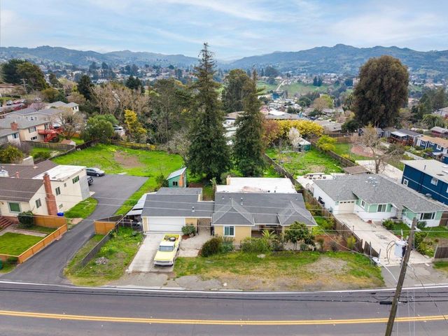 4800 4800 Hilltop Dr, El Sobrante, CA 94803