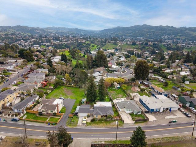 4800 4800 Hilltop Dr, El Sobrante, CA 94803