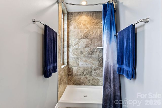 66 Burton Street, Asheville, NC 28806