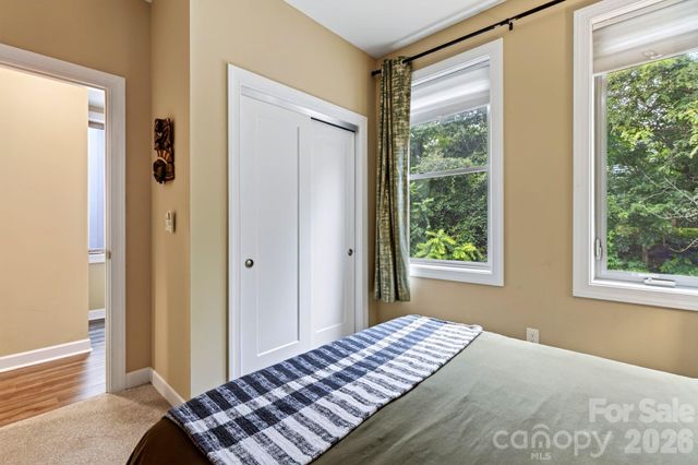 66 Burton Street, Asheville, NC 28806