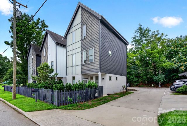 66 Burton Street, Asheville, NC 28806