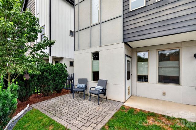 66 Burton Street, Asheville, NC 28806