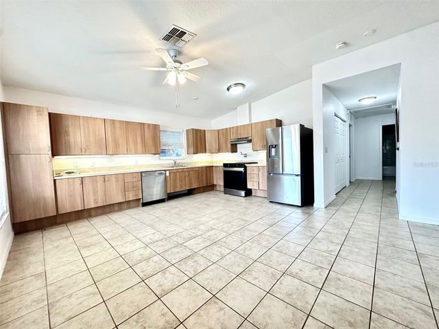 1121 DR MARTIN LUTHER KING JR STREET S, St Petersburg, FL 33705