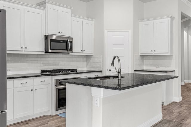 4919 Elizabeth Way, Lone Oak, TX 75453