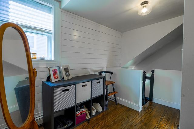 33 Bay View Ave, Winthrop, MA 02152
