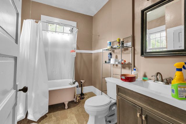 556 Gadsden Court, Spartanburg, SC 29302