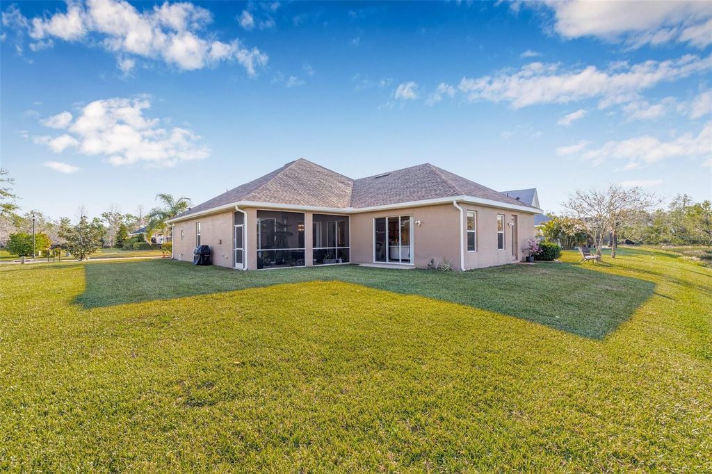 Image 11 of property listing at 4315 70TH AVENUE E, Ellenton, FL 34222