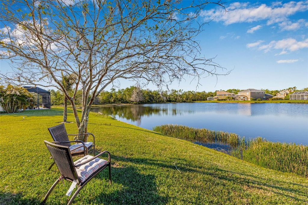 Image 12 of property listing at 4315 70TH AVENUE E, Ellenton, FL 34222