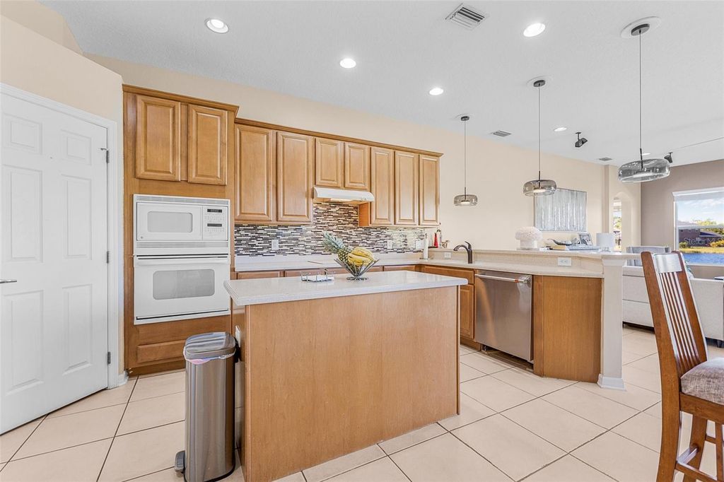 Image 27 of property listing at 4315 70TH AVENUE E, Ellenton, FL 34222