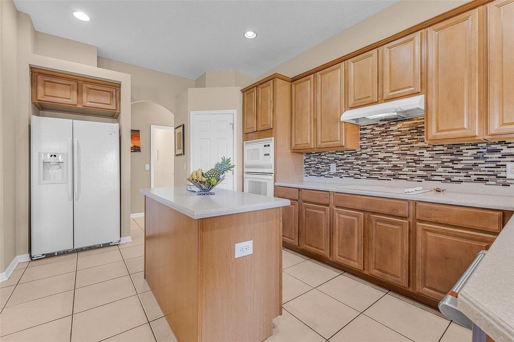 Image 30 of property listing at 4315 70TH AVENUE E, Ellenton, FL 34222