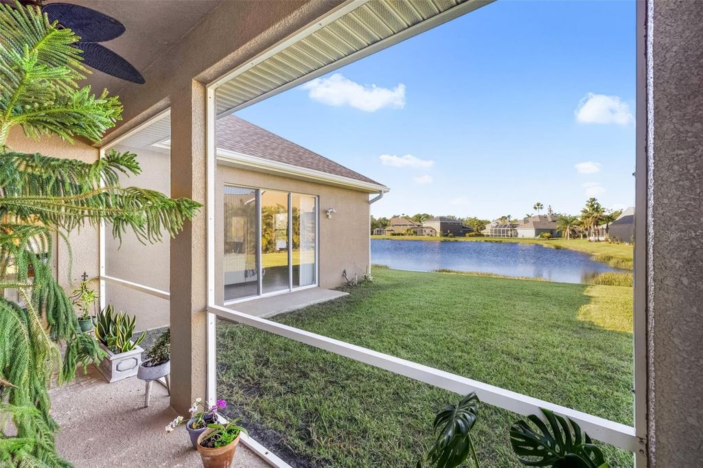 Image 8 of property listing at 4315 70TH AVENUE E, Ellenton, FL 34222