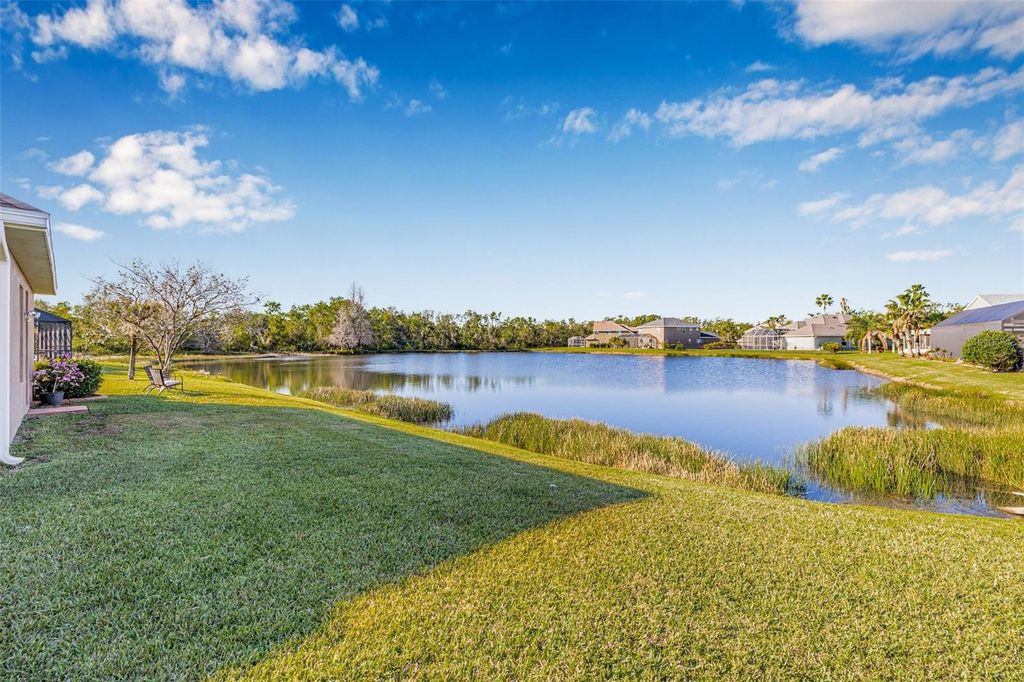 Image 10 of property listing at 4315 70TH AVENUE E, Ellenton, FL 34222