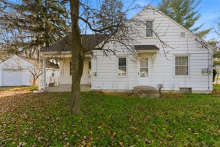 1524 Woodrow Drive, Kalamazoo, MI 49048