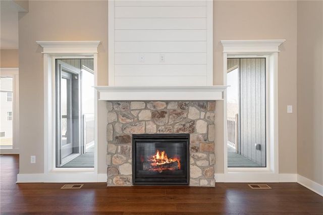 10139 N Winchester Avenue, Kansas City, MO 64156