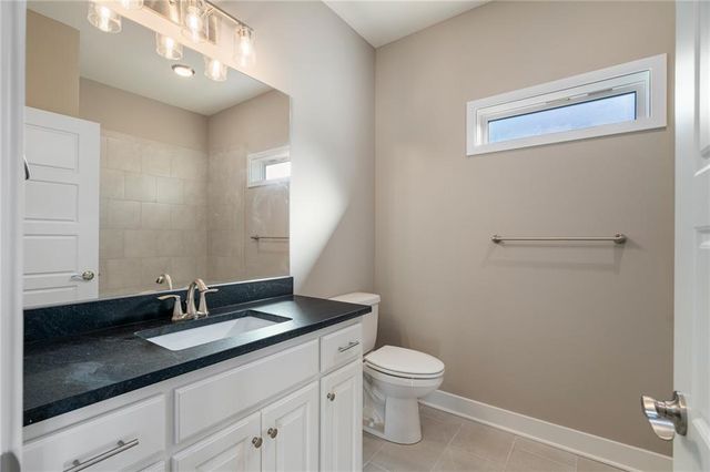 10139 N Winchester Avenue, Kansas City, MO 64156