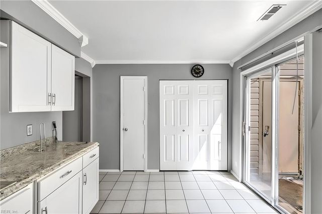 39 S Gawain WAY, Hampton, VA 23669