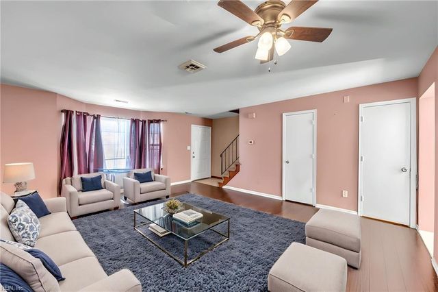 39 S Gawain WAY, Hampton, VA 23669