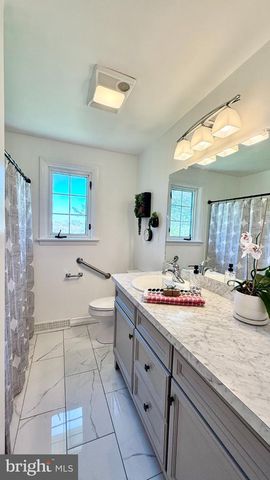 2010 SCHEETZS CHURCH RD, Quakertown, PA 18951
