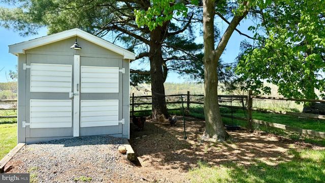 2010 SCHEETZS CHURCH RD, Quakertown, PA 18951