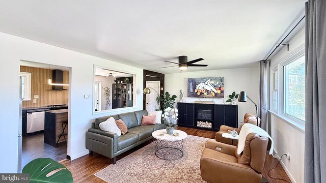 2010 SCHEETZS CHURCH RD, Quakertown, PA 18951