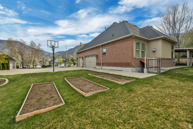 8149 S 2425 E, South Weber, UT 84405