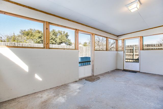 102 Loch Lomond Road, San Angelo, TX 76901