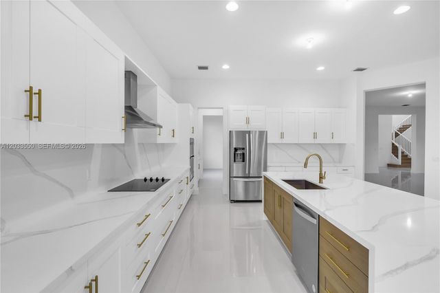 2210 SW 122nd Terrace, Davie, FL 33325