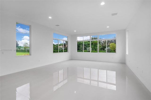 2210 SW 122nd Terrace, Davie, FL 33325
