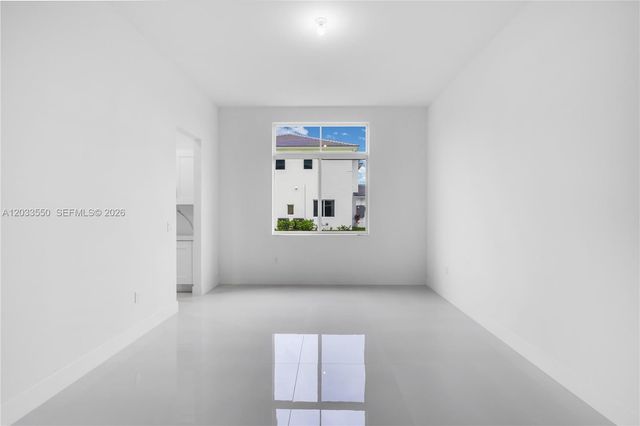 2210 SW 122nd Terrace, Davie, FL 33325
