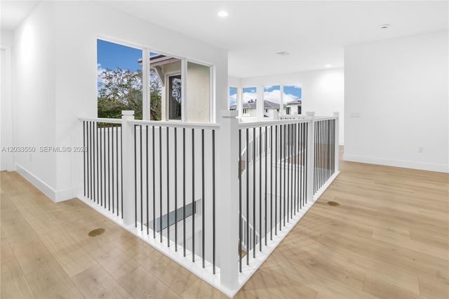2210 SW 122nd Terrace, Davie, FL 33325