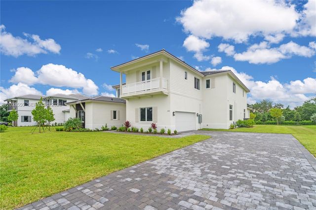 2210 SW 122nd Terrace, Davie, FL 33325