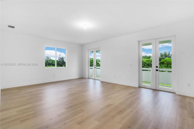2210 SW 122nd Terrace, Davie, FL 33325