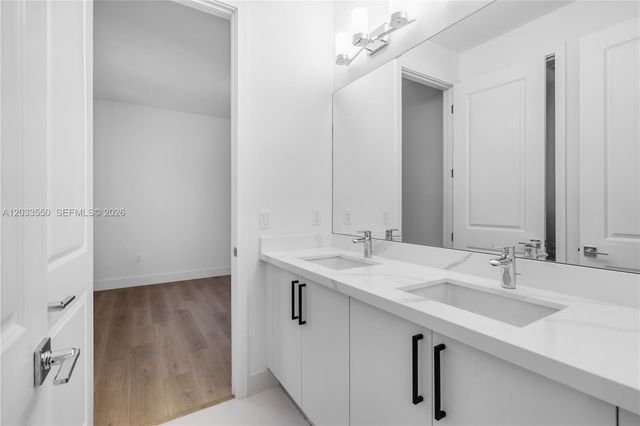2210 SW 122nd Terrace, Davie, FL 33325