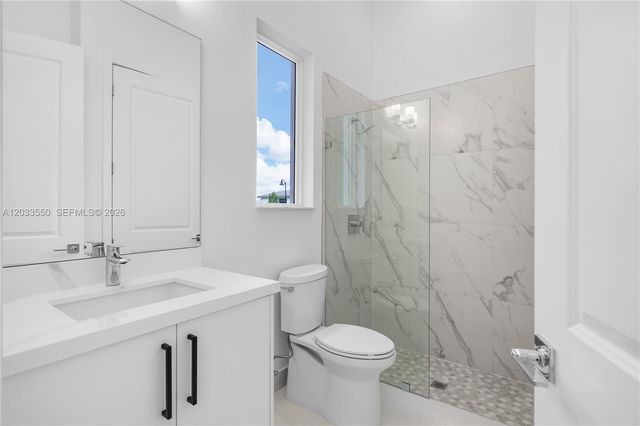 2210 SW 122nd Terrace, Davie, FL 33325