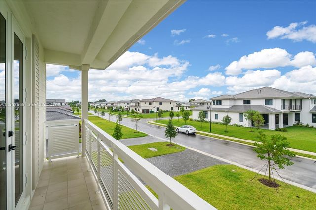2210 SW 122nd Terrace, Davie, FL 33325