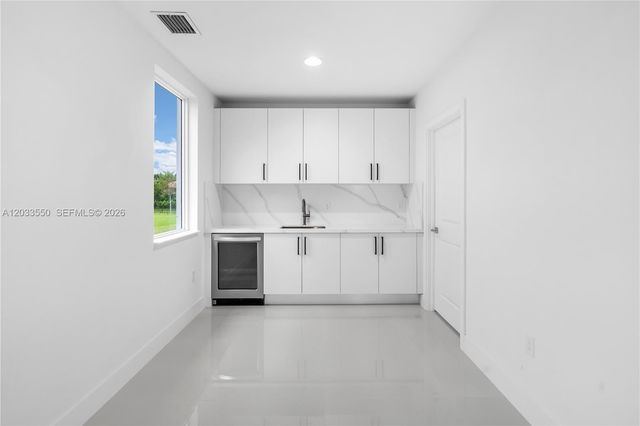 2210 SW 122nd Terrace, Davie, FL 33325