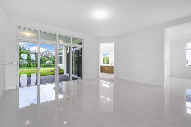 2210 SW 122nd Terrace, Davie, FL 33325