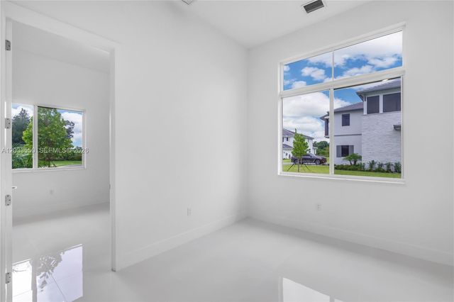 2210 SW 122nd Terrace, Davie, FL 33325