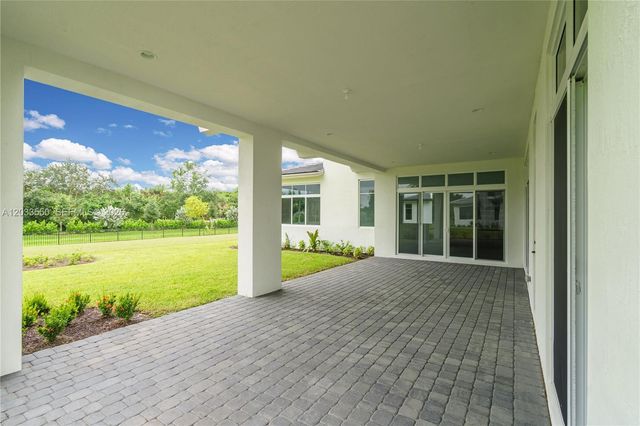 2210 SW 122nd Terrace, Davie, FL 33325