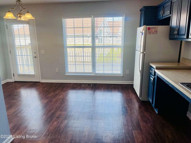 9607 Keeling Ridge Rd, Louisville, KY 40291