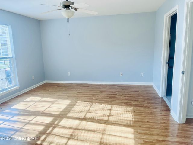 9607 Keeling Ridge Rd, Louisville, KY 40291