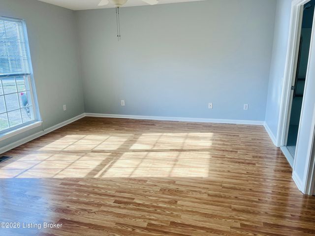 9607 Keeling Ridge Rd, Louisville, KY 40291