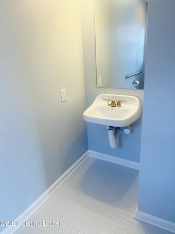 9607 Keeling Ridge Rd, Louisville, KY 40291