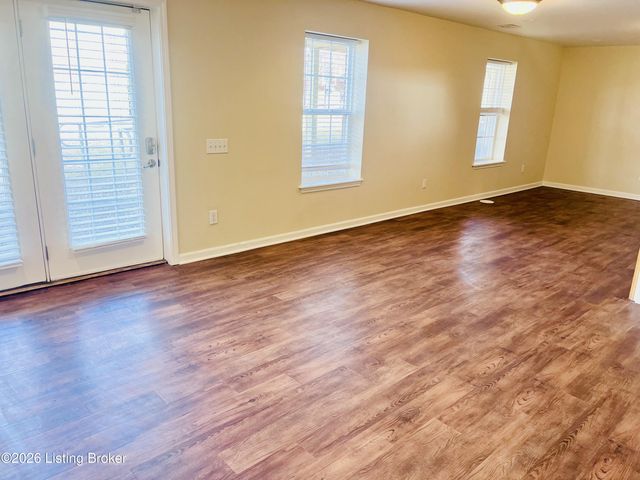 9607 Keeling Ridge Rd, Louisville, KY 40291