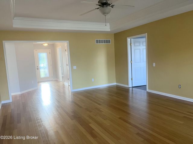 9607 Keeling Ridge Rd, Louisville, KY 40291