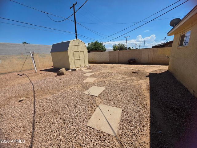 8041 N 28TH Avenue, Phoenix, AZ 85051